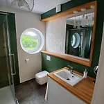 Daire Pod Zaglami